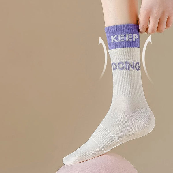 2025 Hot Selling Custom Cotton Non-slip Yoga Dress Socks Sports Despensing Pilates Socks for Women