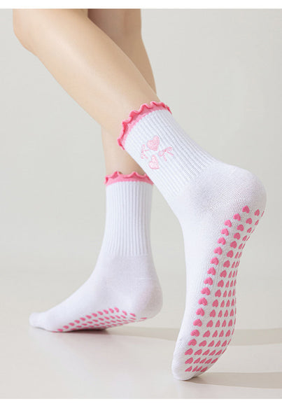 High Quality OEM Elegant Breathable Knitted Cotton Non Slip Ruffle Grippy Socks Packaging Embroidery Custom Frill Pilates Socks