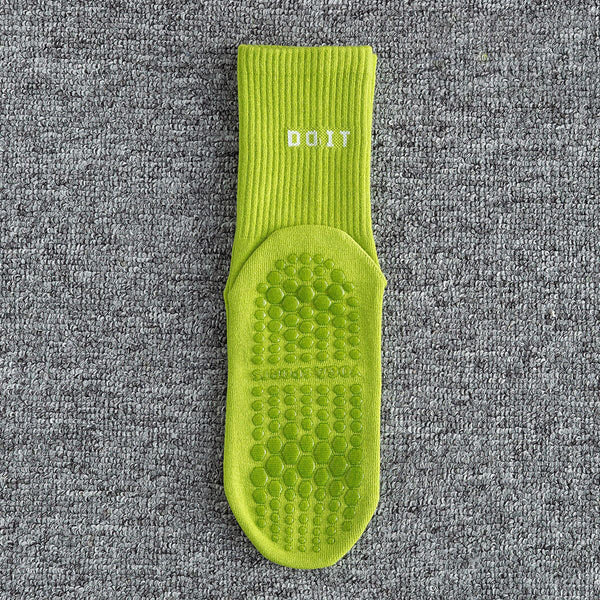 Hot Selling Cotton Mid Tube Sports Socks Custom Running Breathable Yoga Socks Pilates for Women