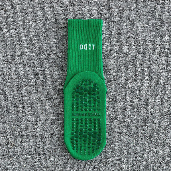 Hot Selling Cotton Mid Tube Sports Socks Custom Running Breathable Yoga Socks Pilates for Women