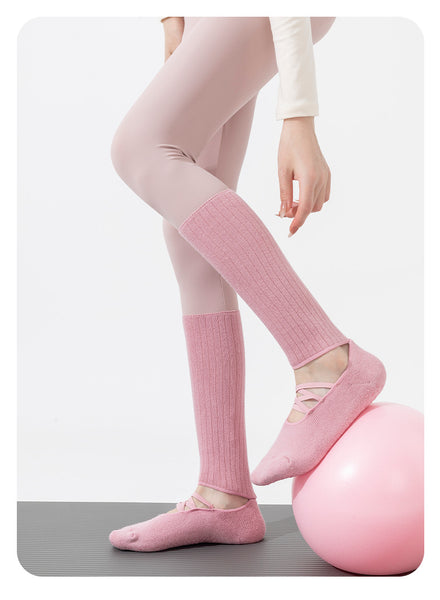 Customized Professional Cotton Anti slip Dance Yoga Socks Women Dispensing Pilates Socks for Sports