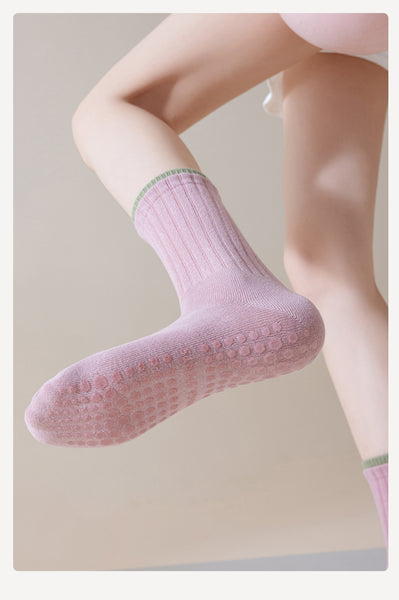 Personalized Cotton Dispensing Yoga Socks Pilates Women Non-slip Antibacterial Deodorant Sweat-wicking Socks