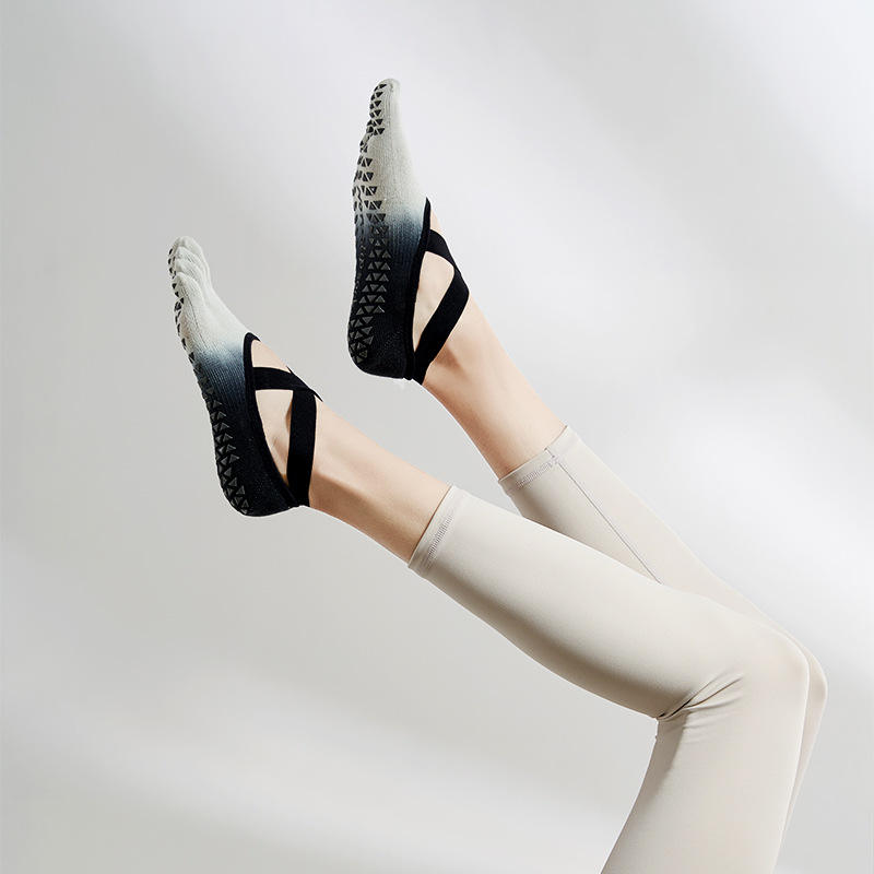 Personalized Gradient Strap Backless Grip Yoga Socks Professional Non-slip Five Toe Pilates Socks for Women