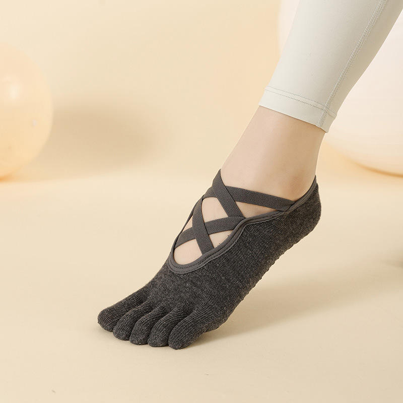 Wholesale Professional 5 Toe Grip Sticky Socks Women Anti Slip Ballet Yoga Pilates Grip Socks
