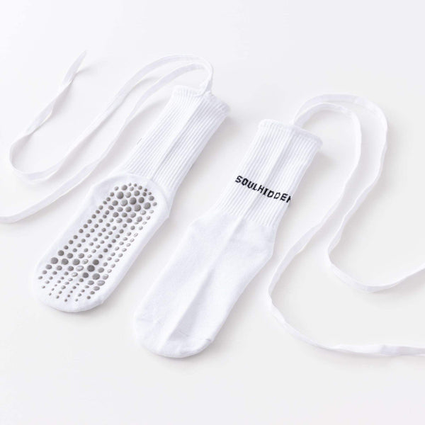 2025 Hot Selling Ins Styles Ladies Medium Tube Yoga Pilates Socks Custom Non-Slip Cotton Grip Knitted Ballet Socks with Straps