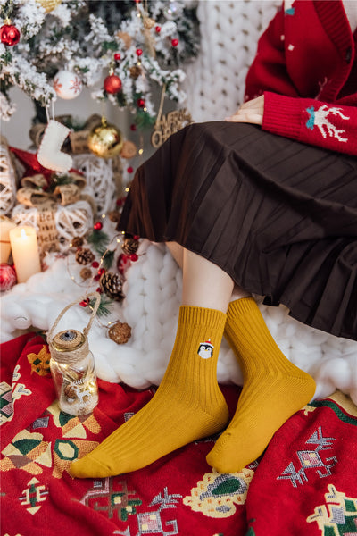 4 Pairs Santa Claus Deer Cartoon Logo Embroidered Socks Men Unisex Xmas Knitted Christmas Socks Gift Box